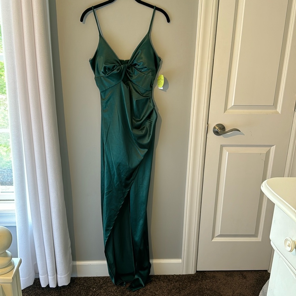Green maxi dress